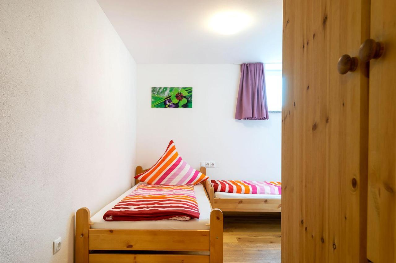 Alpen-Hostel - Apartment Talstation Mit Motorradvermietung Мемминген Экстерьер фото