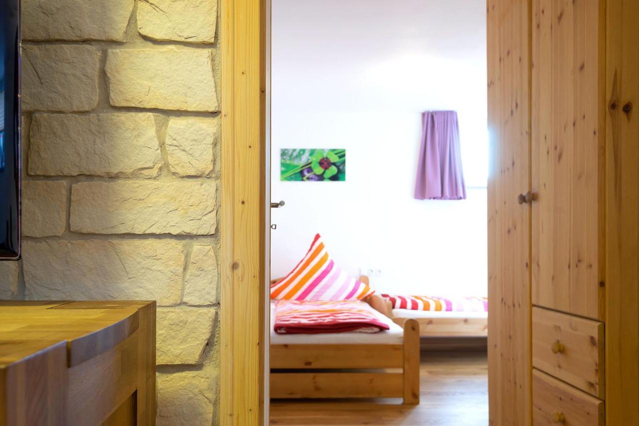 Alpen-Hostel - Apartment Talstation Mit Motorradvermietung Мемминген Экстерьер фото