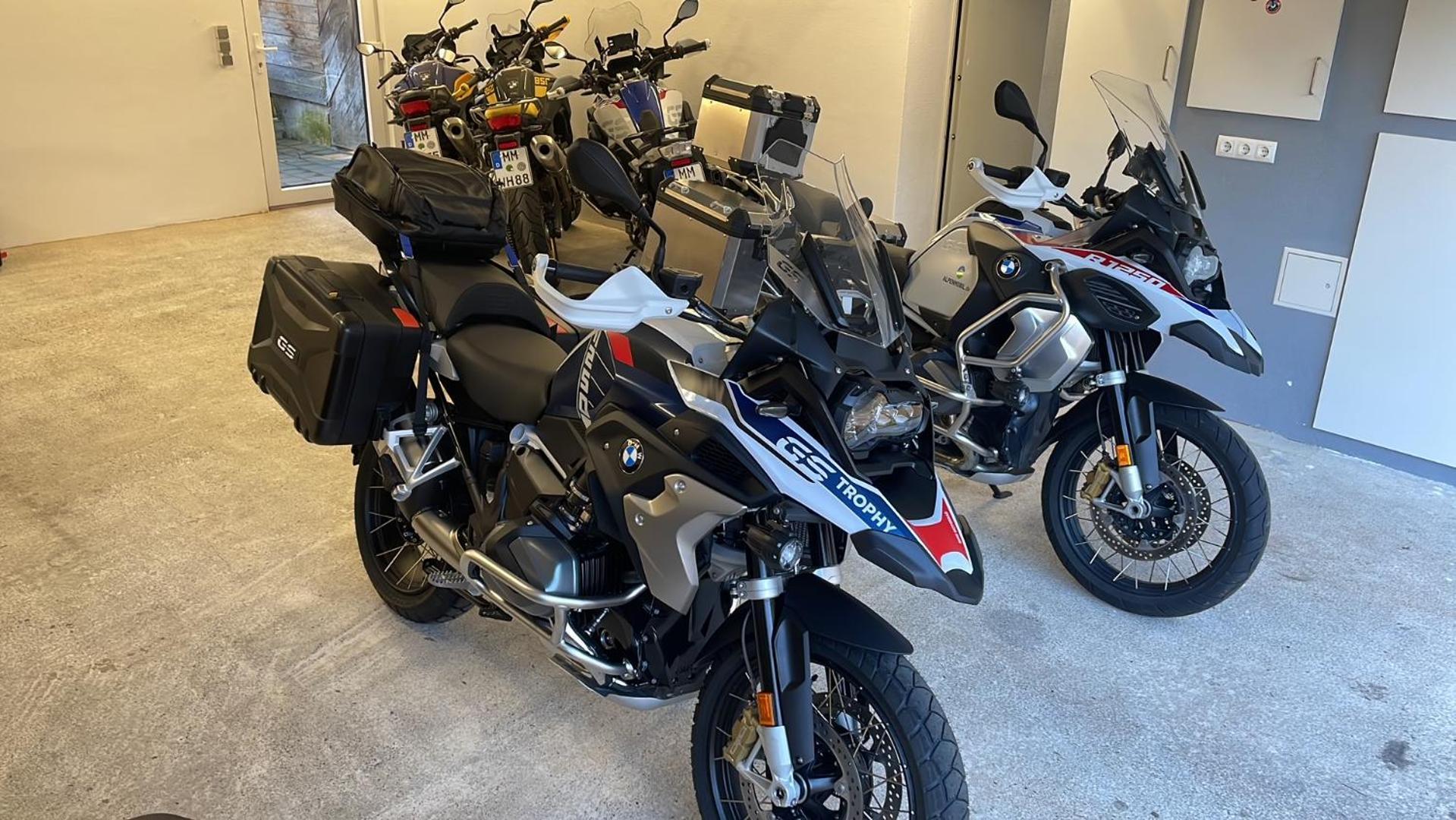 Alpen-Hostel - Apartment Talstation Mit Motorradvermietung Мемминген Экстерьер фото