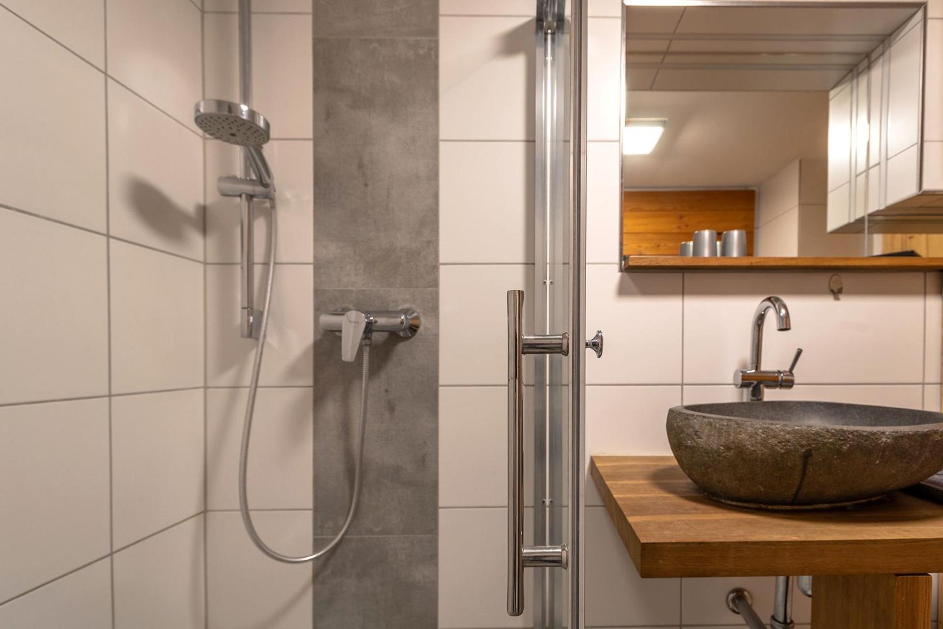Alpen-Hostel - Apartment Talstation Mit Motorradvermietung Мемминген Экстерьер фото